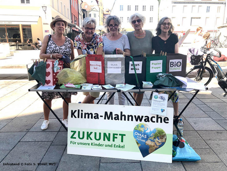 Infostand ©S. Boesl MZ 1 768x577