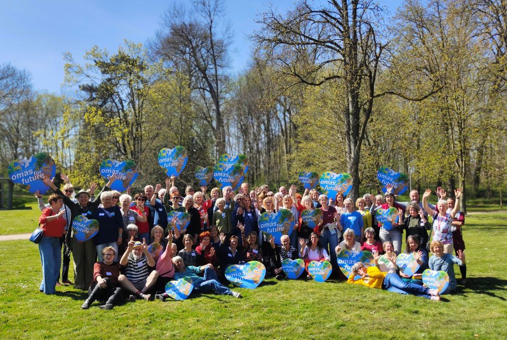 Gruppenfoto Hofgeismar_Omas for Future Jahrestreffen der Omas for Future 2025