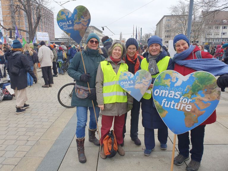 20250214 Klimastreik©O4F - Omas for Future 20250214 Klimastreik©O4F 768x576