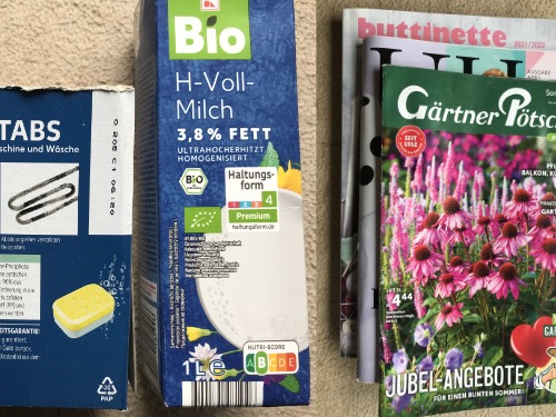 Karton Katalog - Omas for Future