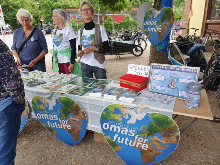 20260510 RausInsQuartier©O4F OmasforFuture - Omas for Future 20260510 RausInsQuartier©O4F OmasforFuture 768x576