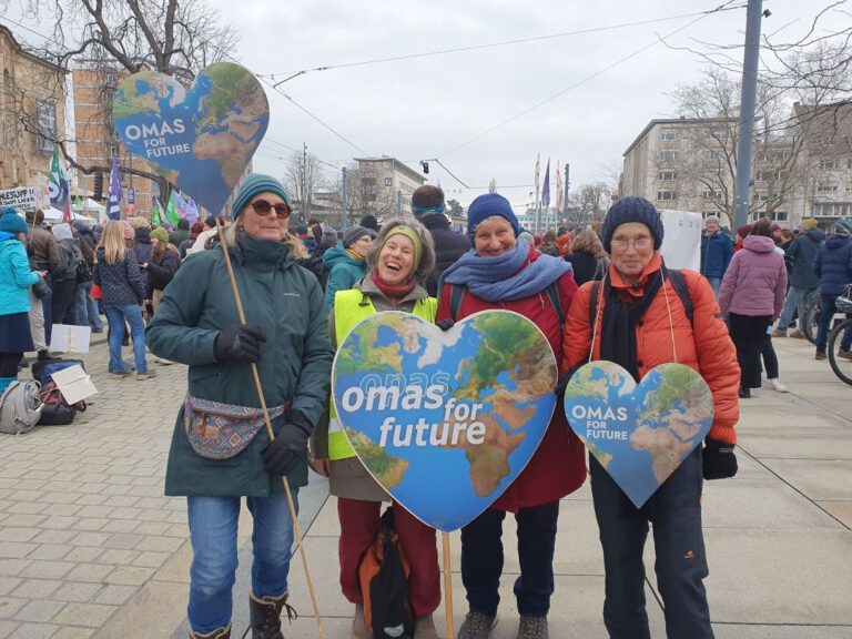 20241202 Klimastreik©O4F Omas for Future - Omas for Future 20241202 Klimastreik©O4F Omas for Future 768x576