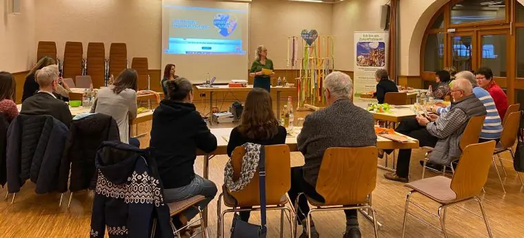 Quizrunde in Ersingen klein - Omas for Future Quizrunde in Ersingen klein