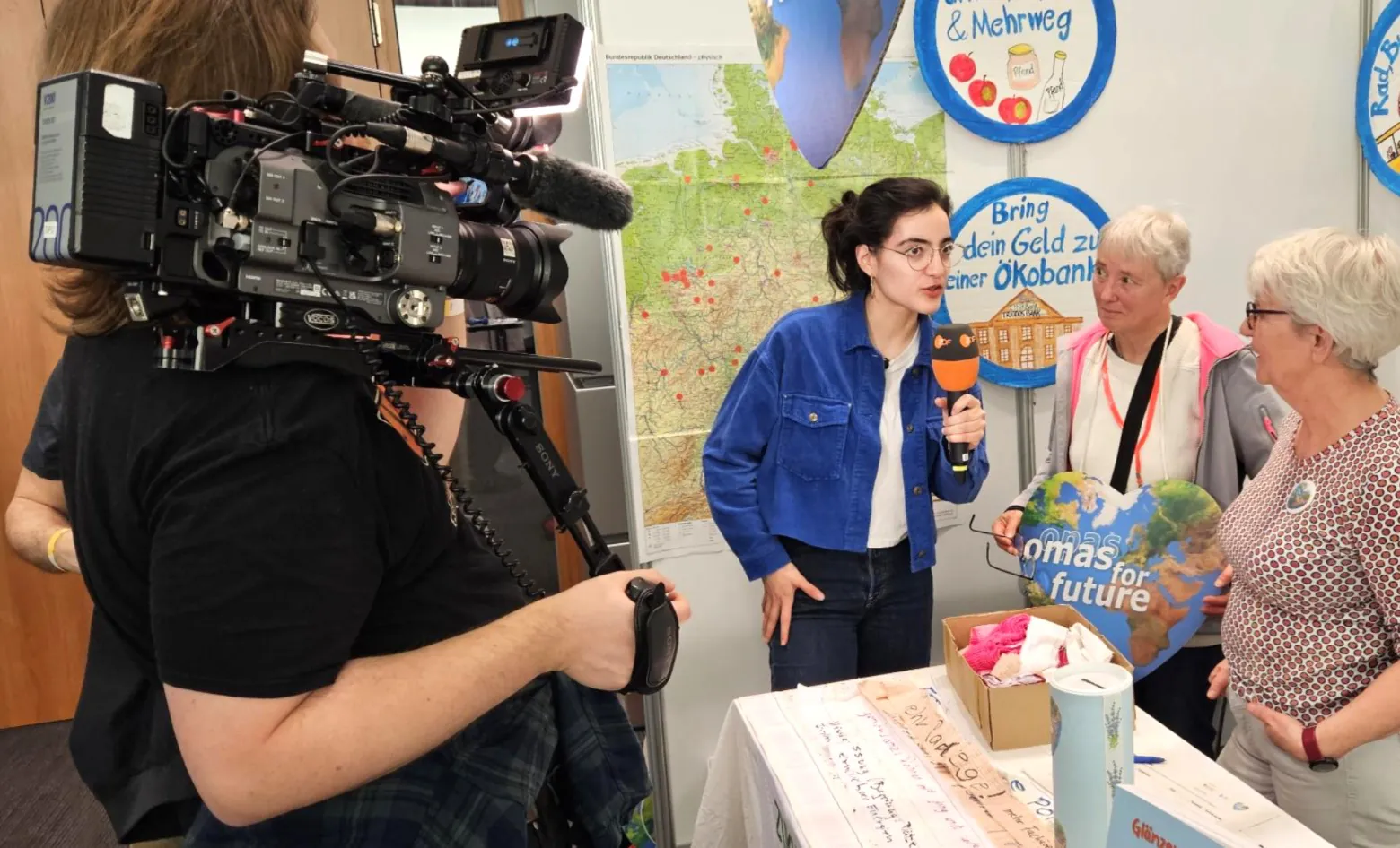 Interview Heute show(c)OmasForFuture Interview Heute showcOmasForFuture - Omas for Future