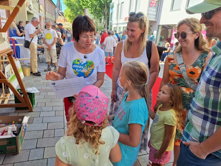 2025Juli StrassenfestOG Offenburg©O4F - Omas for Future 2025Juli StrassenfestOG Offenburg©O4F 768x576