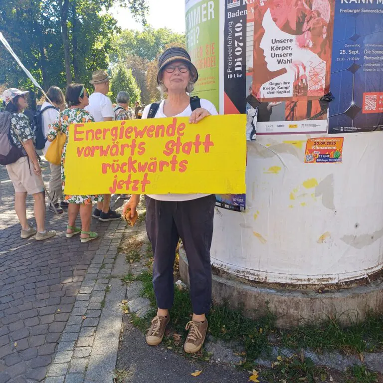 2025September KlimastreikFreiburg Offenburg@O4F - Omas for Future 2025September KlimastreikFreiburg Offenburg@O4F 768x768