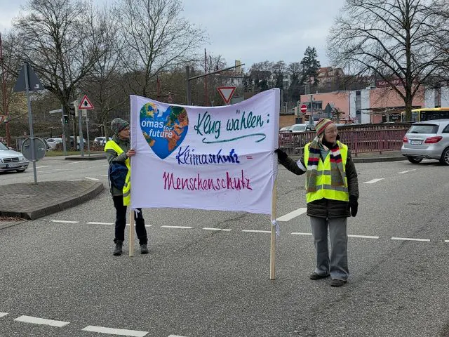 Banneraktion 20.2.26 F3 Fussgaengerueberweg Bretten©O4F