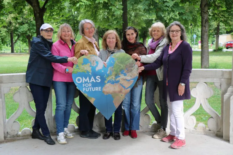 Omas for Future Aufmacher Gruppenbild 768x512