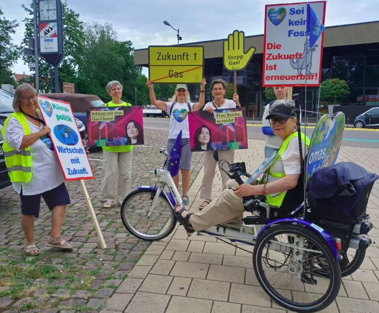 2026Juni Ampelaktion OG@omasforfuture 768x635