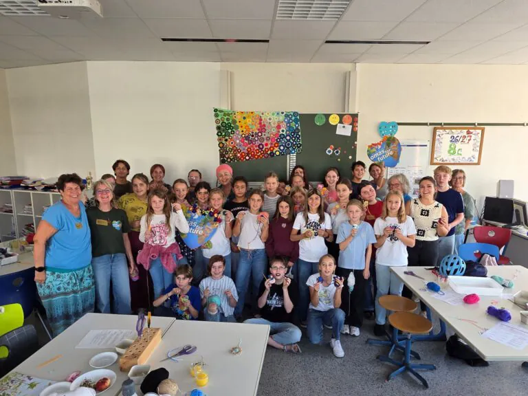 Haekeln JPH Schule 23.9.26 Gruppenbild Bretten©O4F 1 768x576